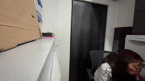 me quiere follar mi companero de trabajo y cogemos bien rico