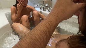 dans une baignoire parisienne