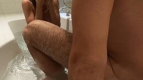 dans une baignoire parisienne
