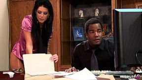 Slender Office Worker in Stockings Tempts Her Dark Boss with Interracial Anal&#x1F44C;