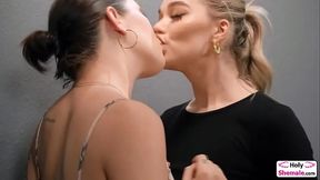 Shemale Emma Rose anals ts Daisy Taylor