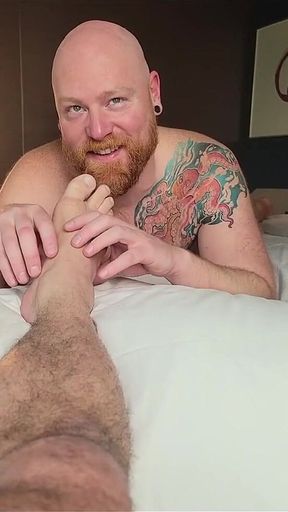 Worshipping Bearfoothunters Feet