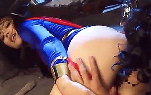 Giga super heroine