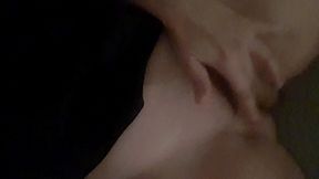 mes cheris, qui veux se branler sur ma video ? si tu veux me voir de tres ...