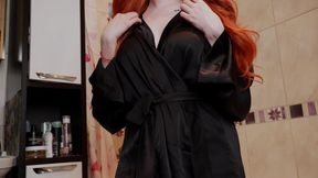 Hot Time in the Bath by Red Head Girl and Electric Fetish