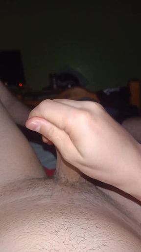 It's hot and I want to masturbate after watching big butts