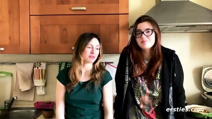 Amateur Lesbians Have Sexy Fun