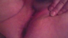 Plumpy 32 years old wife pets her cunny with black dildo