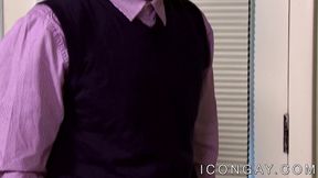 Psychotherapist Rodney Steele seduced straight hunky patient