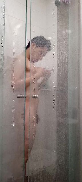 Big Dick Ducha Gym Hairy Bush Jerking off Cum in Mirror
