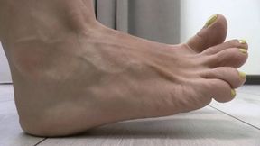 Hard toe curling + loud toe pop = orgasm (part 3) MP4 FULL HD 1080p