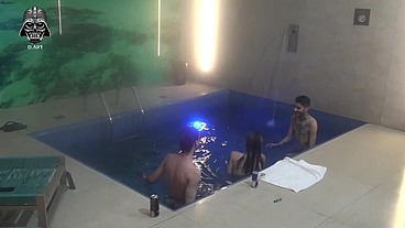 Threesome with friends in the motel pool