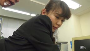 Sugiura Hanayo seduces her coworker and gets banged in the office