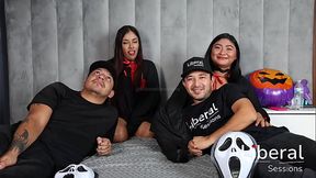 Un juego previo antes de compartir sus esposas.