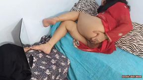 bhabhi creating storms for her fans by posing erotic hot and sexy wow my stepsister-in-law great fingering