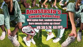 VR 3D 5,7K 180 60 fps | Anastasia on the Park Bench: Dripping Wet Nylon Feet, Soaked Insoles & Shiny Bare Sweaty Soles in Extreme Close-Up – The Ultimate Stinky Cheesy Foot Smother Fantasy for True Foot Fetish Addicts!
