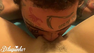 Provocando seu boy até ele gozar dentro da sua buceta