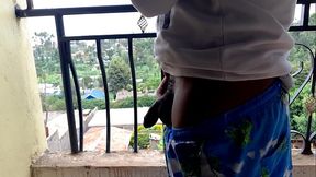 बाहर डिक चमकती