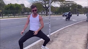 Sexo em p&uacute_blico