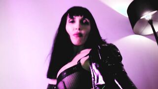 babe Dark Haired mom Eva Pvc vinyl goddess Girlfriend Solo