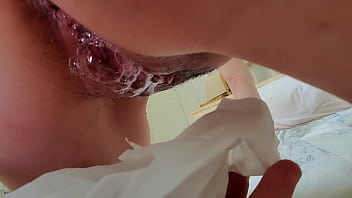 緊急撮影。変態日本人貧乳奴隷主婦のノーカット緊急中出しSEX。【素人中出しハメ撮り】舞40代中出し大好きパイパン主婦。