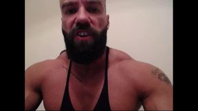 Muscle Daddy Engages in Sexy Domination Chat