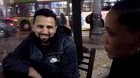 sapatao nao tinha meus dolares deu a buceta pra pagar a divida sentou gostoso na minha pica sentou com gostoso