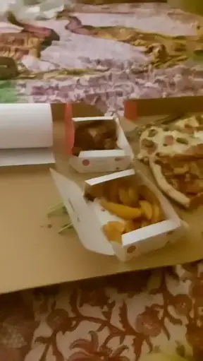 Se me queda pequeño Humillarte entre cuatro paredes, aunque así rollo casero tiene su que....
