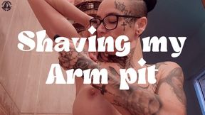 Shaving my armpit hair