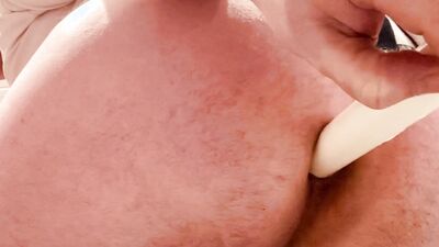 Playing hard with my tight ass. Inserting object in my sweet butt. Stretching my hole