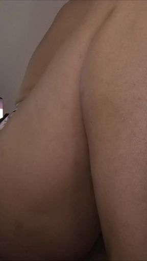 Good Morning, Fucktoy: Blonde MILF Satisfied on the Kitchen Counter