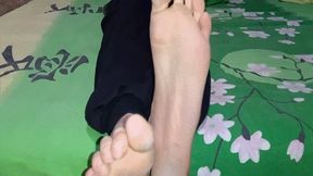 Big dirty man feet MP4