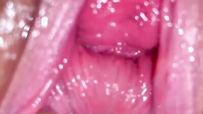 TMD: SQUIRTING Stretched Pussy!