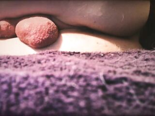 Playing with my ass till I cum!!