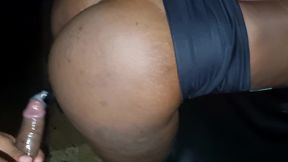 peguei a striper na festa de swing e a camisinha estourou