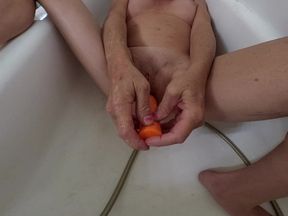 Liz Young VR 2025 Dilate Bathing Sex Toy 35