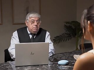 I Went to the Doctor Because My Hand Was Hot and I Didn't Expect to Find Someone so Young. My Pussy