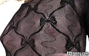 MILF and teen transsexual babes sharing a big cock