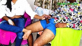 कोमल अपने पॉर्न फिल्म के लिए इंटरव्यू लेते वक्त