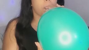 Natural and spontaneous videos are something like that ????