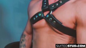 Allen King rides Nicholas Bardem raw in leather domination