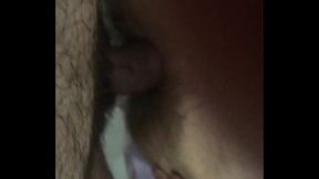 Rapidinha gostosa e abrindo o caminho do prazer de um semi virgem.