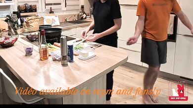 Teaser day 3 - orgasm with vibrating egg and free use while cooking - Christmas at Home