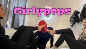 Girlypops gets lotsa licks and kicks😂