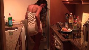 Brunette teen from the street gives good blowjob at home