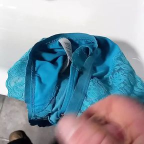 Wanking and cumshot with customers panties