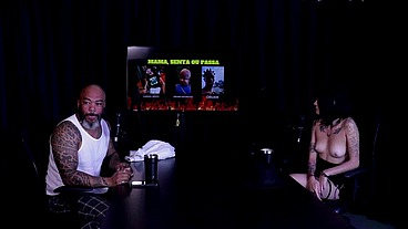 Morena gostosa com seus lindos peitos de fora responde em quem mama, senta ou passa - Paty Raven (WATCH ON: SHEER/RED)