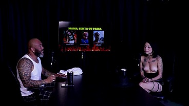 Morena gostosa com seus lindos peitos de fora responde em quem mama, senta ou passa - Paty Raven (WATCH ON: SHEER/RED)