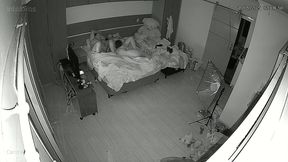 trisal flagrado em momentos intimos