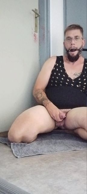 Lope exposes himself in public stairwells and cums